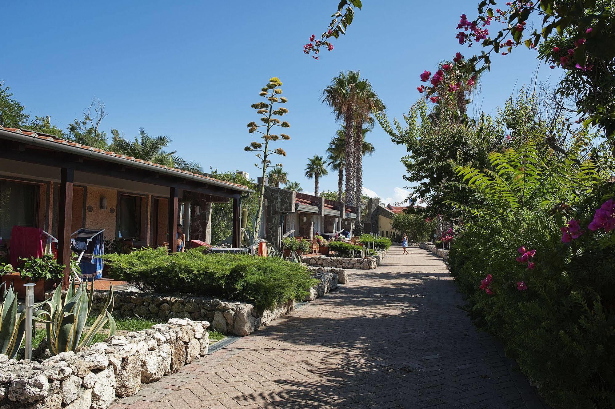 Trevi Village Кампора-Сан-Джованни Экстерьер фото